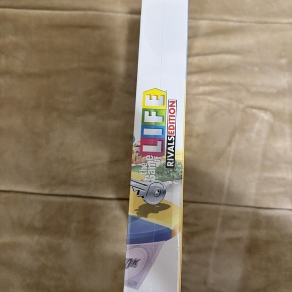 The Game of Life - Rivals Edition by Hasbro - New in Box - Picture 3 of 4